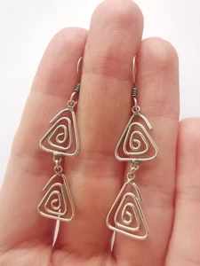 Sterling Silver Swirled Triangle Dangle Earrings R70H - Picture 1 of 2