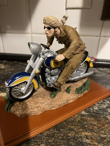 West Virginia Mountaineers Wildthang mascot figurine new rare Cover