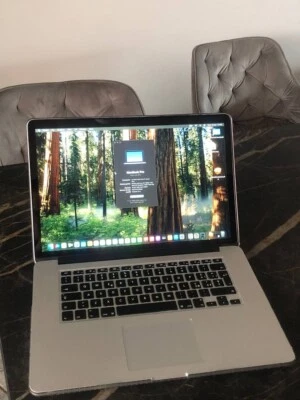 MacBook Pro Retina 15'', i7, 16GB RAM, SSD 256GB, GPU NVIDIA + CARICATORE.  - Immagine 1 di 3