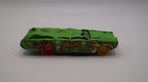 Hot Wheels rara auto pressofusa numero 68 ferro piatto verde schiacciato 2019 - Foto 1 di 6