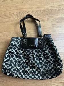 Bolso de hombro Coach Ashley Signature de cuero negro forrado de satén F15510 - Imagen 1 de 13