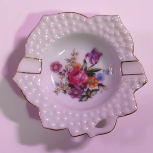 Floral Pattern Ashtray 2 Beautiful ~ 4” Diameter Ashtrays - Made in Japan - Picture 1 of 4