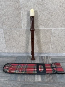 Vintage Dolmetsch Descant Recorder in case 12.5 Inches - Picture 1 of 18
