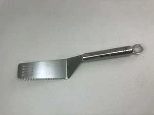 Paleta de pizza RÖSLE con corte ondulado acero inoxidable - Imagen 1 de 3