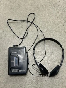 Sony Walkman - Vintage Cassette Player (WM-FX30) w/Headphones! Retro - Picture 1 of 9