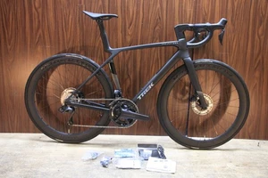 2025 Trek Madone SLR 7 Gen 8 Carbon Ultegra R8170 Di2 Aeolus Pro 51 Size M - Picture 1 of 24