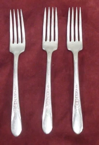 WM. ROGERS & SON 1941 PRISCILLA/LADY ANN SILVERPLATE I.S. DINNER FORKS 3 PIECES - Picture 1 of 6