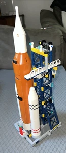 LEGO CITY 60351 RAKETENSTARTZENTRUM - Wie abgebildet nur Startrampe & Rakete - Bild 1 von 5