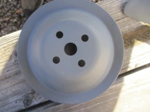 Camión para automóvil Chevy polea con bomba de agua bloque pequeño V8 con taza de refuerzo 1955 a 1966 - Imagen 1 de 5