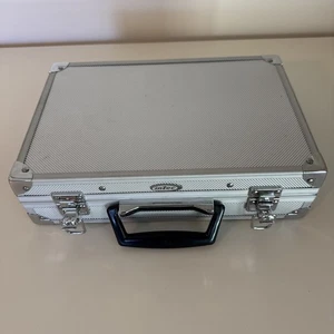 GAMESTOP DS LITE 3DS NINTENDO DS SPIEL TRAGETASCHE 9"x7"x3" - Bild 1 von 5