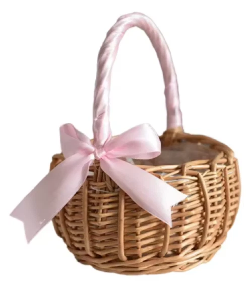 Cesta de mimbre tejida a mano para niña con asa - decoración de boda o hogar Foto 1 de 4