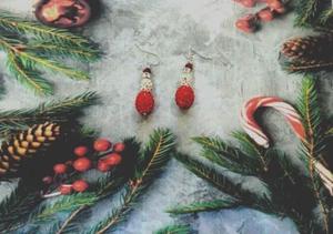 CHRISTMAS-RED & SILVER SPARKLING SNOWMAN DANGLE EARRINGS - Picture 1 of 7