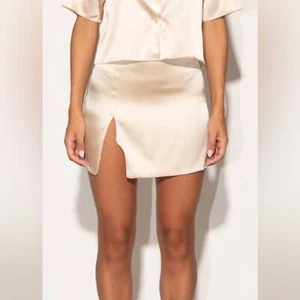 Mother of All Berri Champagner Beige Satin Seide Schlitz Minirock Größe XS Revolve - Bild 1 von 7
