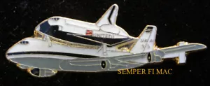 747 SPACE SHUTTLE HAT LAPEL PIN UP NASA ASTRONAUT US MARINES NAVY AIR FORCE WOW - Picture 1 of 1