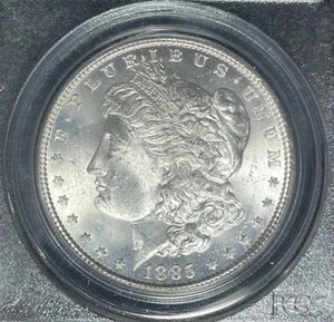 DÓLAR DE PLATA MORGAN 1885 ~ PCGS MS 64 ~HERMOSA MONEDA ~ ANTIGUO SOPORTE VERDE - Imagen 1 de 4