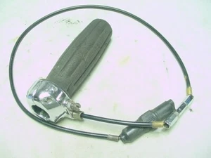 TRIUMPH BSA NORTON TWIST THROTTLE PART # 313/13 FOR 7/8 BARS, COMES WITH A CABLE - Picture 1 of 3