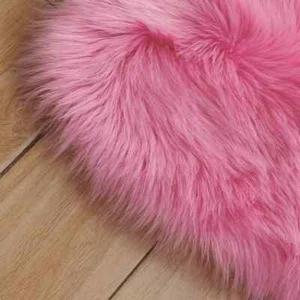 Valentine's Plush Faux-Fur Heart Shaped Area PINK Rug Love is in the Air - Picture 1 of 2