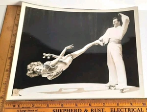Original Vintage Photograph of The Prestons On Roller Skates  Ice Show c1950s - Picture 1 of 2