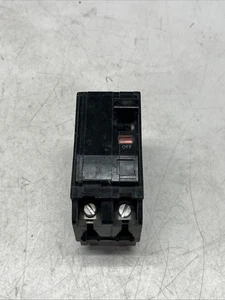 Square D LM-3249 Pole Circuit Breaker - Picture 1 of 5