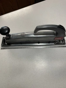 Chicago Pneumatic / Sears Straight Line Sander Looks Like CP -767 Works Good - Picture 1 of 10