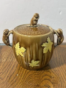 Vintage Shafford Woodlands Sugar Bowl With Lid Beavers and Maple Leaves 1951 - Picture 1 of 8