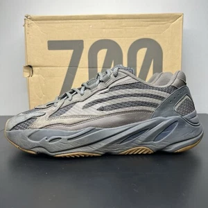 Size 11K - adidas Kids Yeezy Boost 700 V2 Vanta - Picture 1 of 5