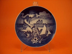 Royal Copenhagen Bing & Grondahl Children's Day 1991 - Picture 1 of 3