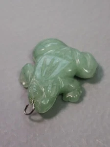 burma green jadeite frog 28.7mm X 22.3mm Weight 5.8 Grams Glossy With Ring Wire - Picture 1 of 6