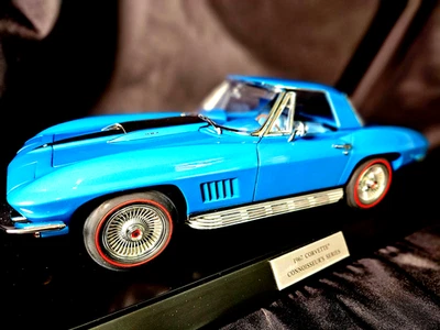 Corvette  1967 by Franklin Mint Connoisseur's Series 1:12 Scale Inv. #3528 - Image 1 of 4