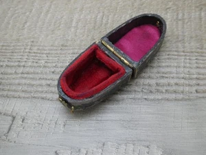 Unbranded Antique Victorian Leather Lined Thimble Case / Box / Holder c1890 - Picture 1 of 4
