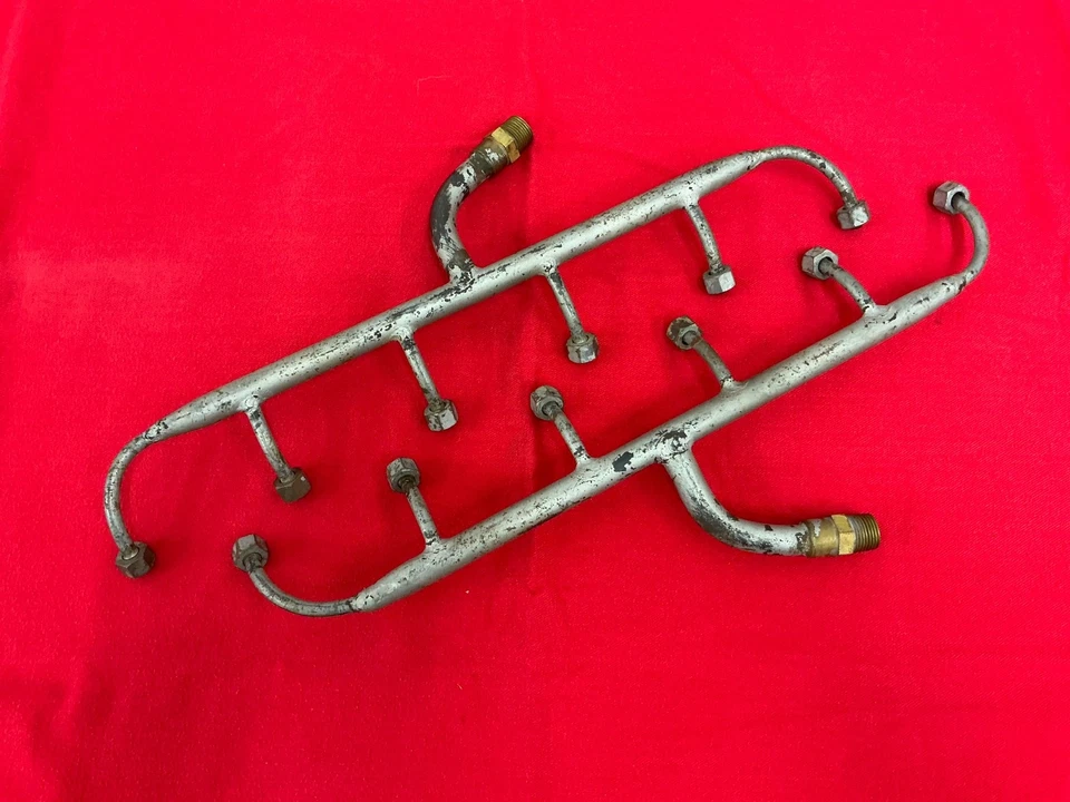 Conjuntos de tubos de inyección de aire Ferrari 365 GTB/4 y GTS/4, un bonito par usado OEM Foto 1 de 2