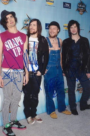 All American Rejects genuine autograph 6"x9" photo signed In Person US rock Cover