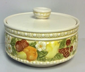 Metlox Vernon Kilns DELLA ROBBIA Covered Casserole 1.5 Qt More Here - Picture 1 of 1