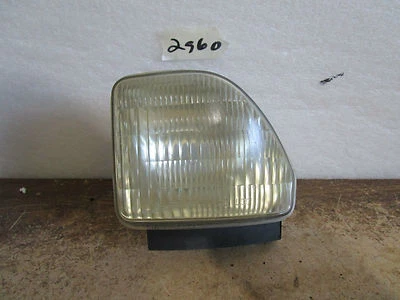 Luz de estacionamiento GM 165157 13 Corner 92-93 Oldsmobile Cutlass Supreme lado del conductor   Foto 1 de 4