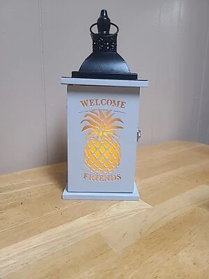 Lanterna de abacaxi Welcome Friends - Imagem 1 de 4