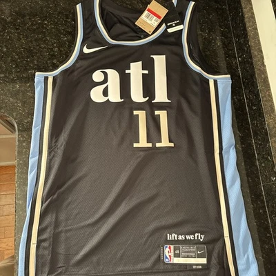 NUEVA Camiseta Nike Trae Young Atlanta Hawks City Edition Lift As We Fly - Grande (48) Foto 1 de 4