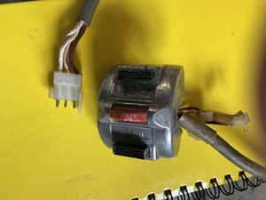 INTERRUPTOR DE LUZ LUCAS 169SA INTERRUPTOR DE LUZ DE FRENO BSA TRIUMPH tipo,T100 T140 T150 TR7 - Imagen 1 de 3