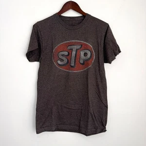 STP Herren Medium bräunlich grau Kurzarm Rundhalsausschnitt Grafik T-Shirt JJ6 - Bild 1 von 3