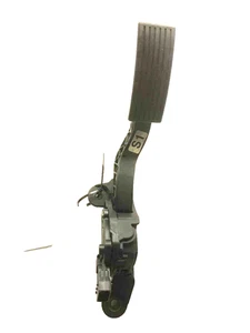 2017 KIA RIO Front Accelerator Gas Foot Pedal Lever 32700-1RXXX Used - Picture 1 of 12