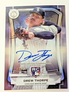 Drew Thorpe RC Automático /99 - 2025 Topps Tribute League Inauguración 45/99 Medias Blancas - Imagen 1 de 3