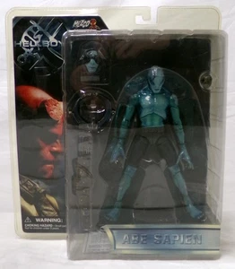 2004 Mezco Toyz Hellboy Movie Shirtless Abe Sapien 7" Figure Set New Sealed - Picture 1 of 6