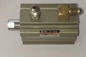 SMC Hydraulic Cylinder CHDQB32-10D 32x10 Bore-32mm Stroke-10mm - Picture 1 of 2