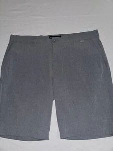 Travis Mathew Shorts Mens Size 38 Golf Gray 10” Flat Front Performance Wicking - Picture 1 of 7