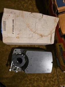 Johnson Controls M9116-Gga-2 Electric Actuator 140 In/Lb 80 sec 24VAC/VDC 0-10V - Picture 1 of 7