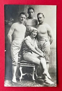 Foto AK Zirkus & Varieté um 1910 Lampey Truppe Akrobaten Typen     ( 149465 - Bild 1 von 2