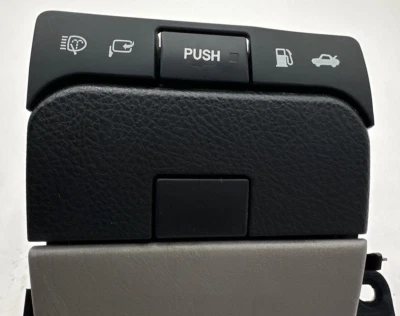 2006-2007 LEXUS GS430 Mirror Switch with Storage OEM 8401030200 - Image 1 of 4