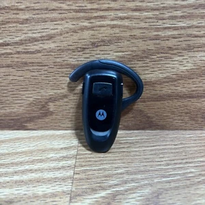 Motorola H350 Black Sleek Handsfree Rechargeable Wireless Bluetooth Headset - Picture 1 of 5