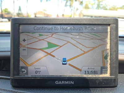 5" Garmin nuvi 55LM GPS Navigator-Free Lifetime Map Updates of Australia & N Z - Image 1 of 4
