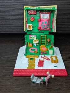 Vintage Polly Pocket Christmas Holiday Ski Chalet 1993 Bluebird Toys - Bild 1 von 9