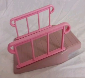 Casa de muñecas años 90 LITTLE TIKES talla ~ silla de ruedas rampa pasarela solamente - Imagen 1 de 4